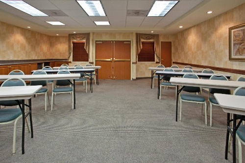 Holiday Inn Express Hotel & Suites Tucson Mall image 28