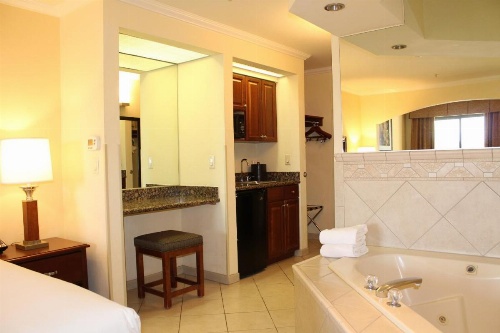 Holiday Inn Express Hotel & Suites Tucson Mall image 32